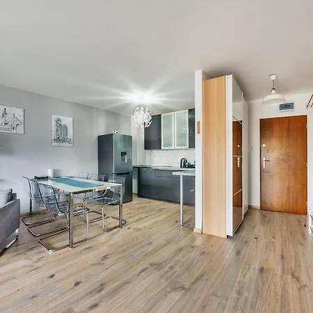 Zwyciestwa, Sun & Snow 아파트 *